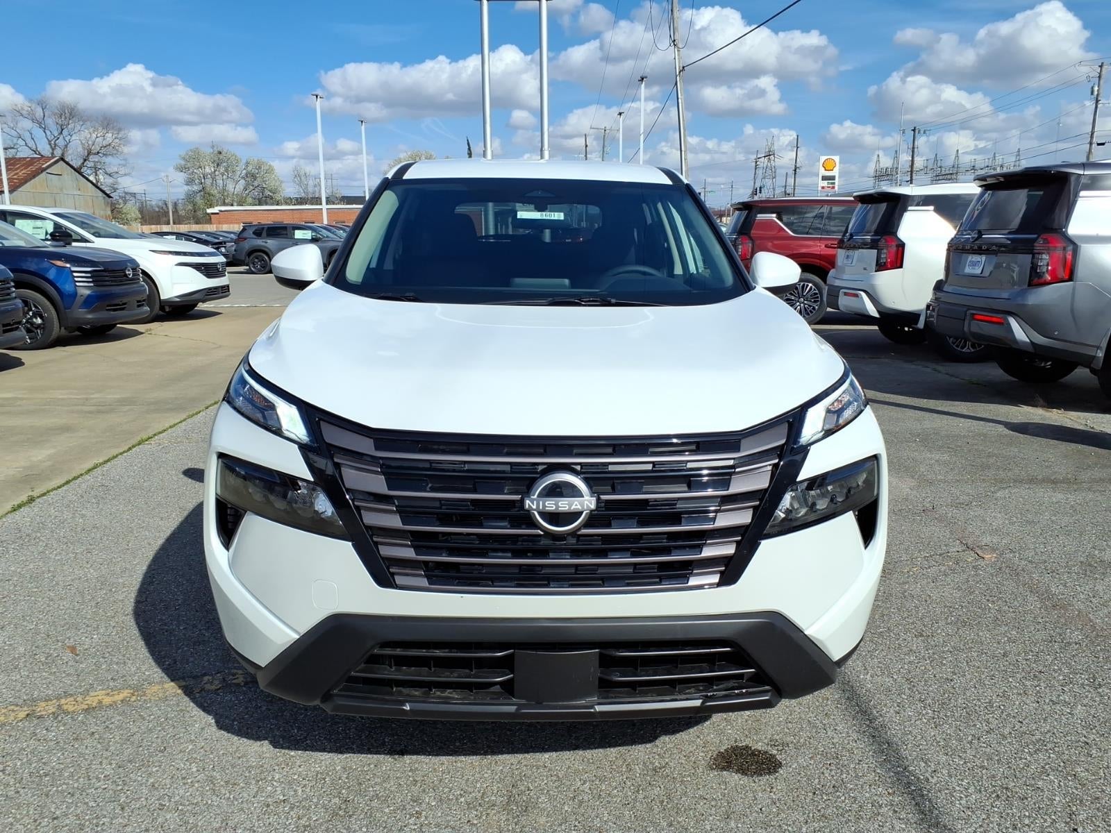 2026 Nissan Rogue SV