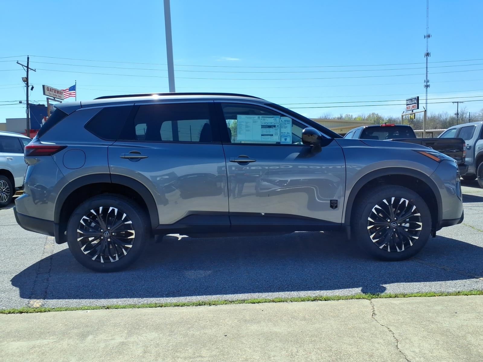 2026 Nissan Rogue Dark Armor