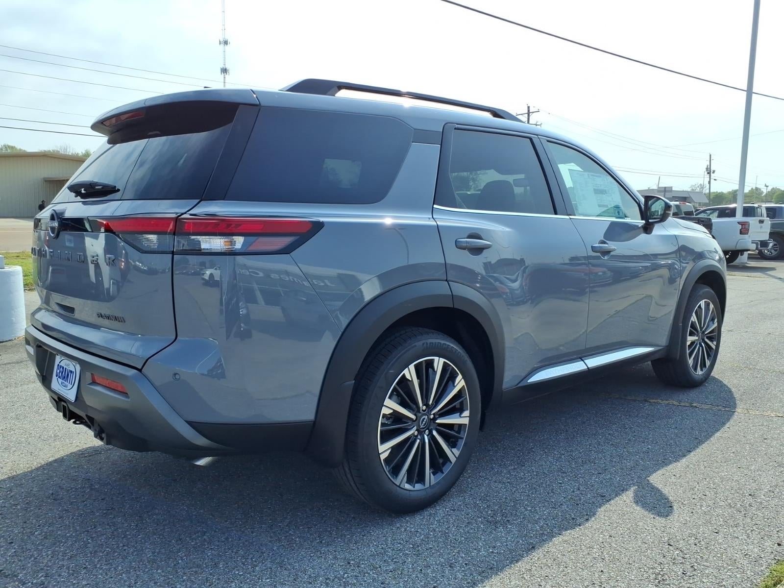 2026 Nissan Pathfinder Platinum