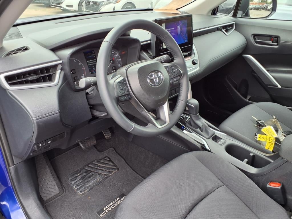 2025 Toyota Corolla Cross LE
