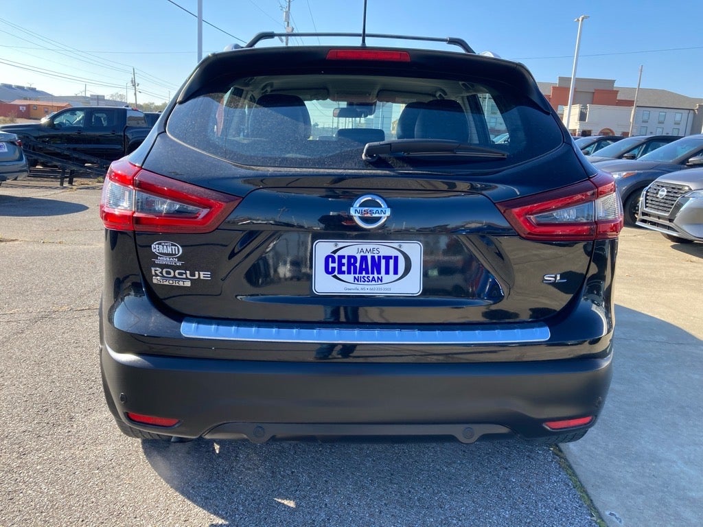 2022 Nissan Rogue Sport SL