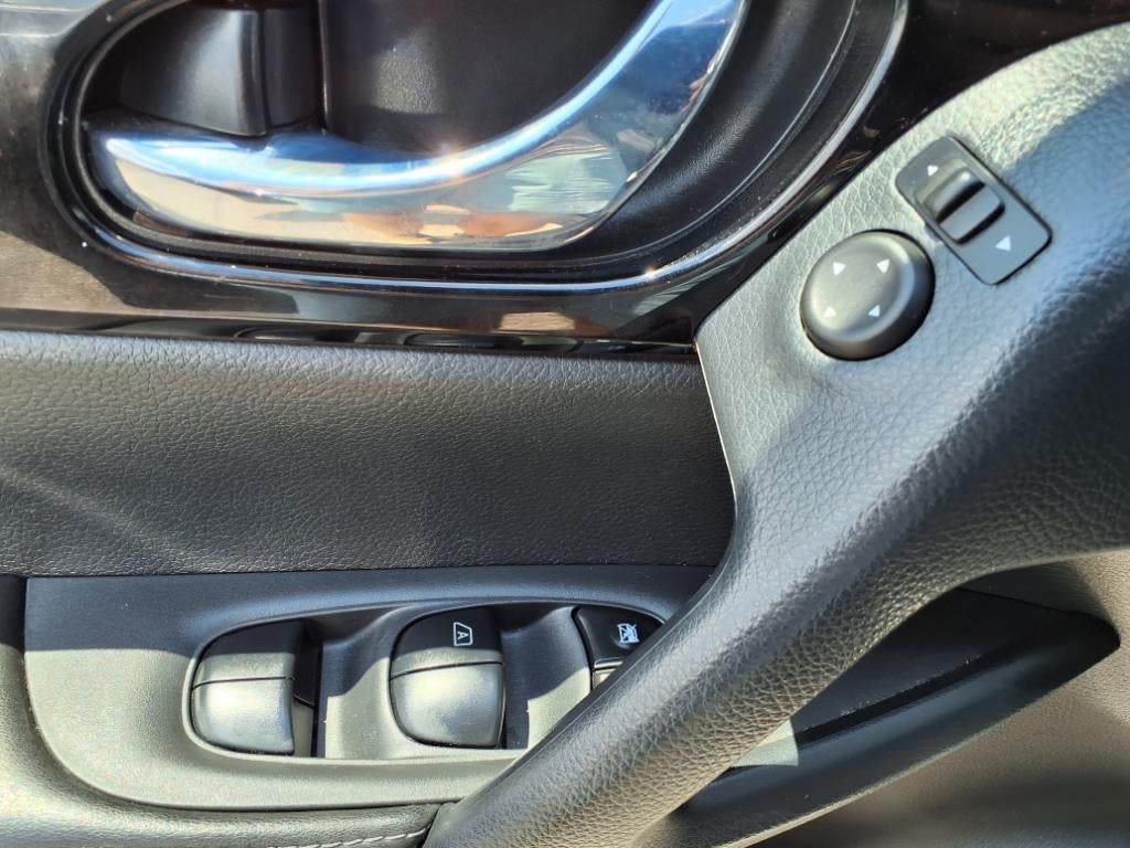 2021 Nissan Rogue Sport SL