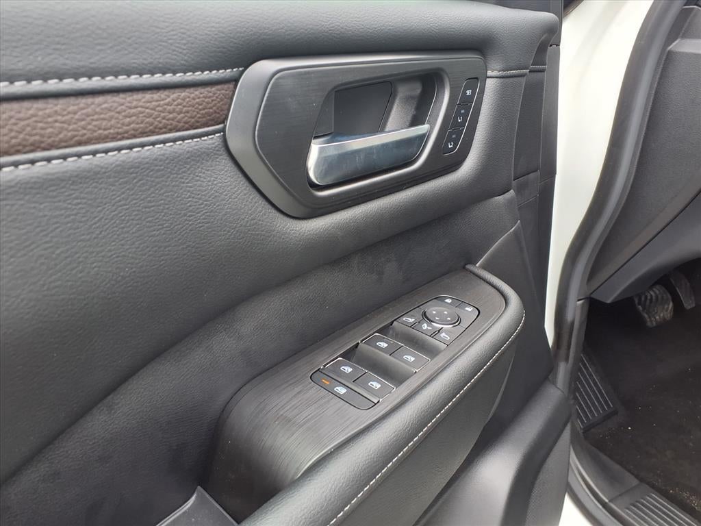 2025 Nissan Armada SL