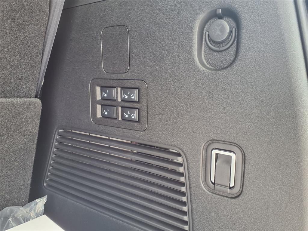 2025 Nissan Armada SL