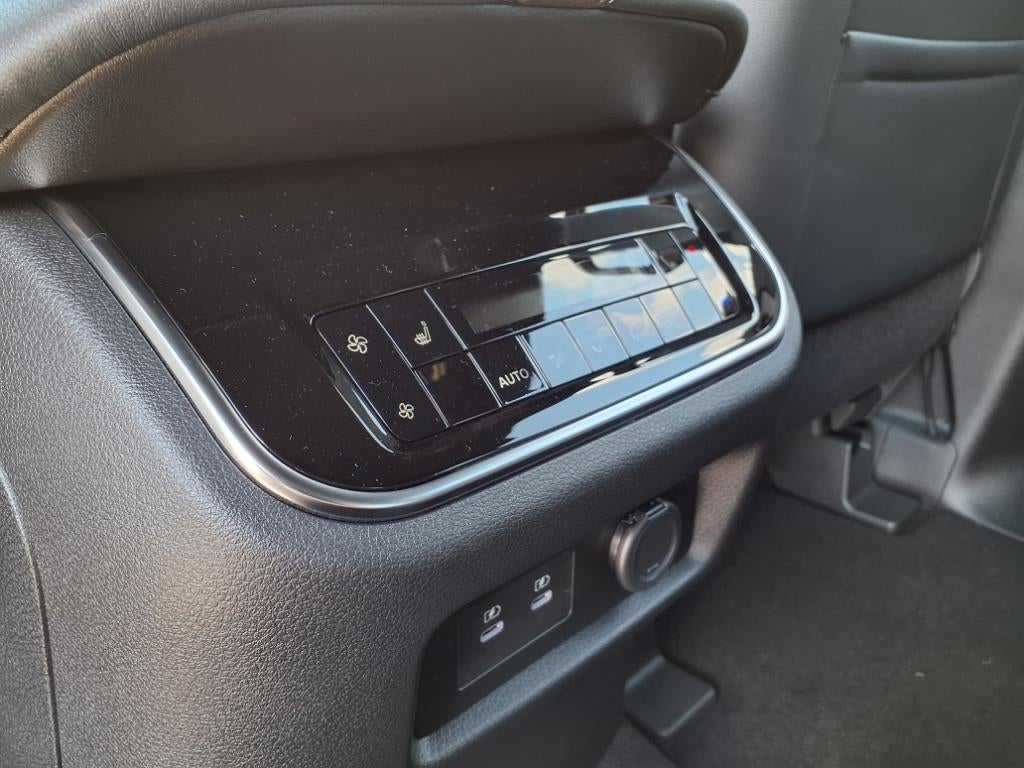 2025 Nissan Armada Platinum Reserve