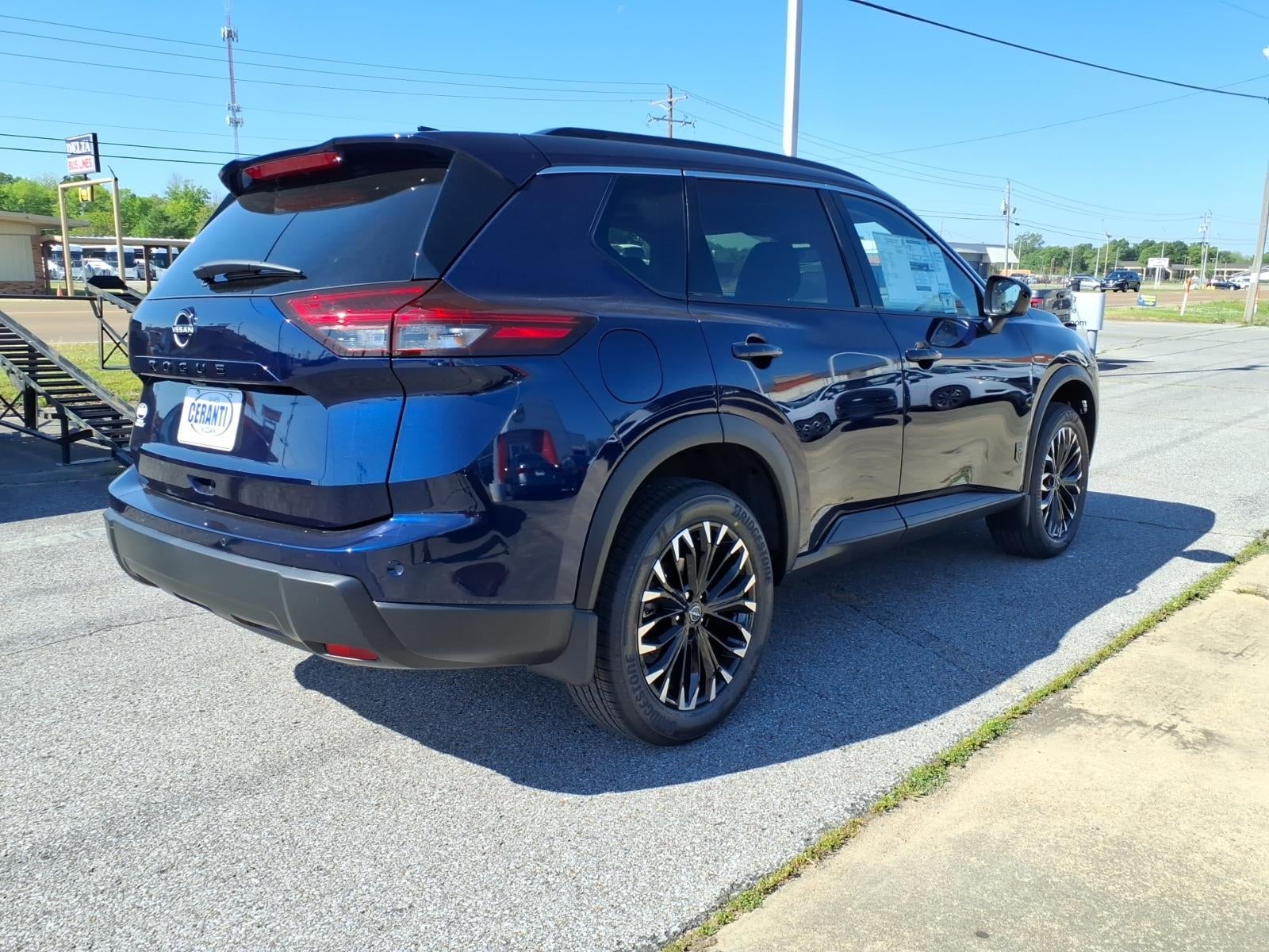 2026 Nissan Rogue Dark Armor™