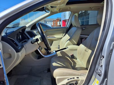 2015 Volvo XC60 T5 DRIVE-E PREMIE