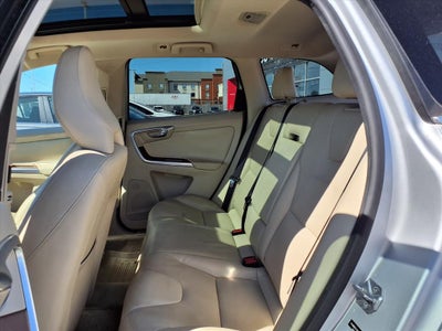 2015 Volvo XC60 T5 DRIVE-E PREMIE
