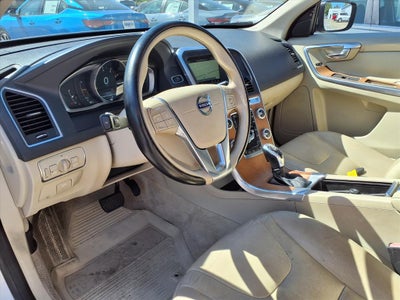 2015 Volvo XC60 T5 DRIVE-E PREMIE